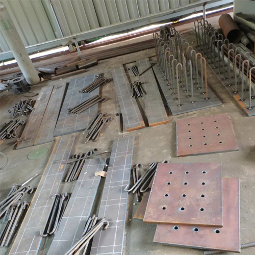 有哪些其他因素会影响云浮预埋件位置的确定？